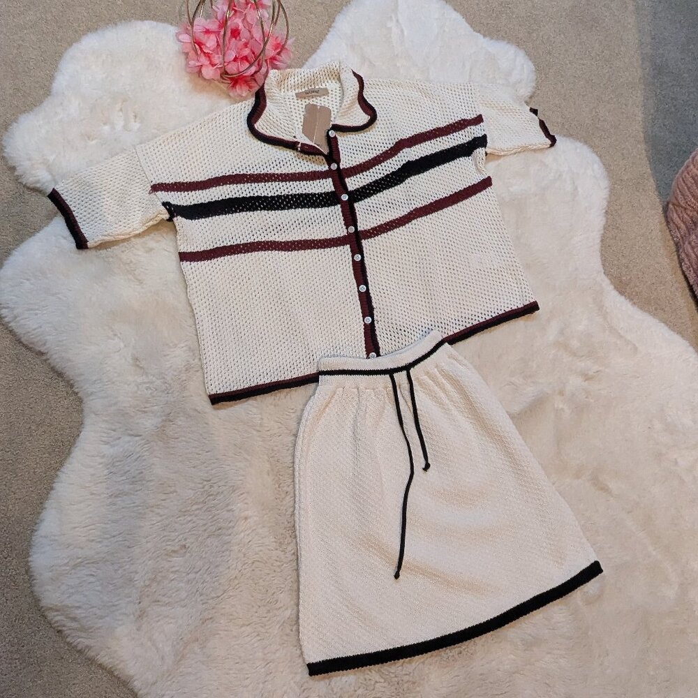 NWT Sobe Top and Skirt Set Size Large